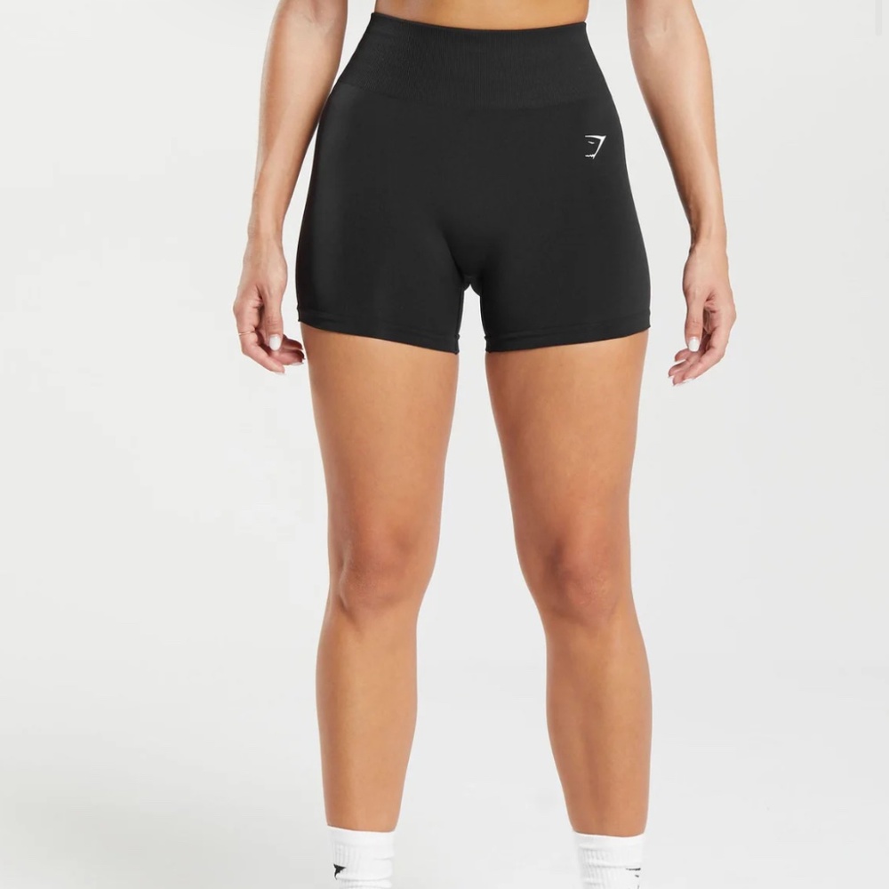 Everyday seamless shorts